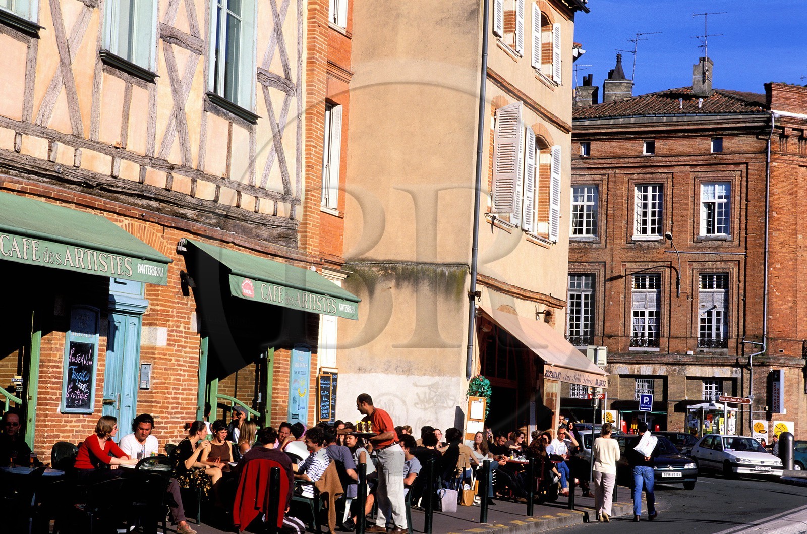 France, Haute Garonne, cafes on Place de la Daurade in Toulouse