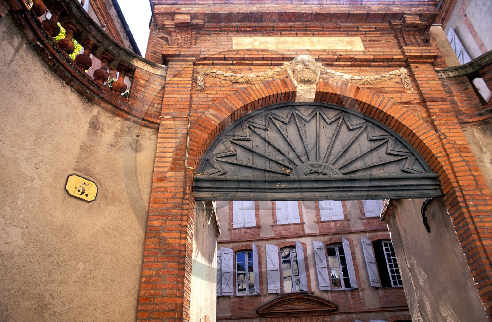 France, Tarn et Garonne, a mansion's entrance in Montauban