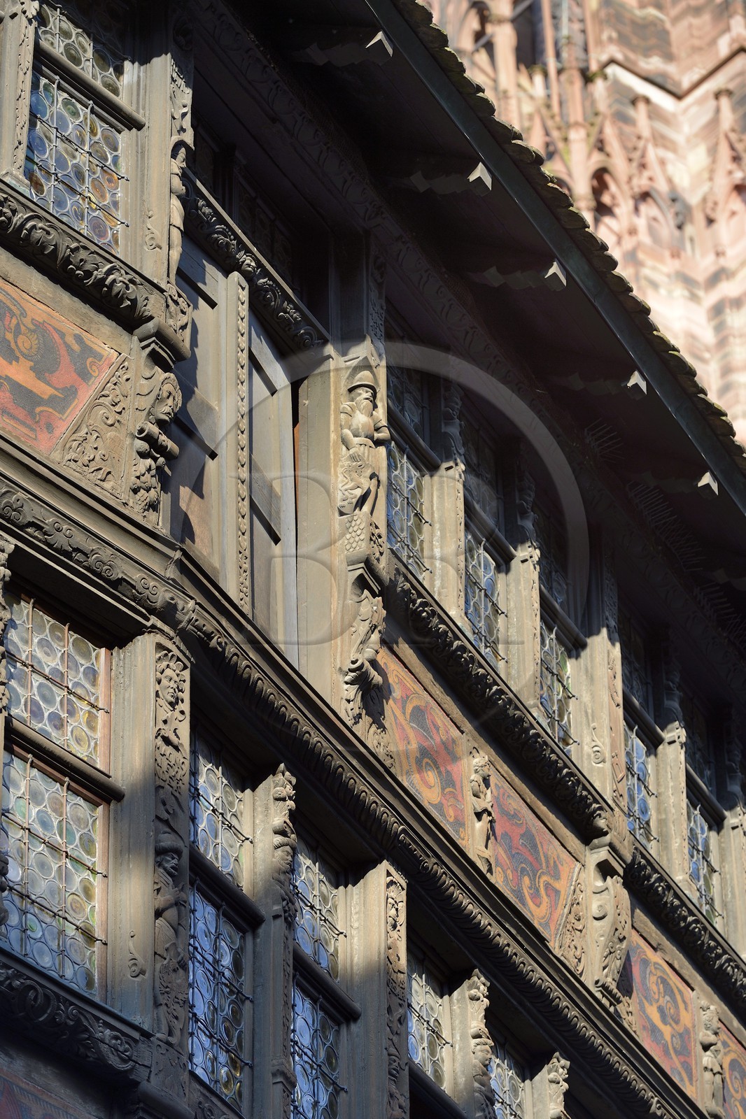 France, Bas-Rhin (67), Strasbourg, vieille ville classée au Patrimoine Mondial de l'UNESCO, place de la cathédrale, la maison Kammerzell (15ème siècle) convertie en un hôtel et restaurant