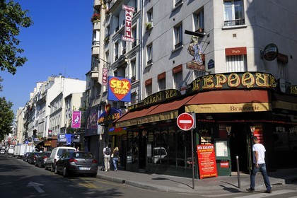 France, Paris (75), le boulevard de Clichy entre Pigalle et Blanche