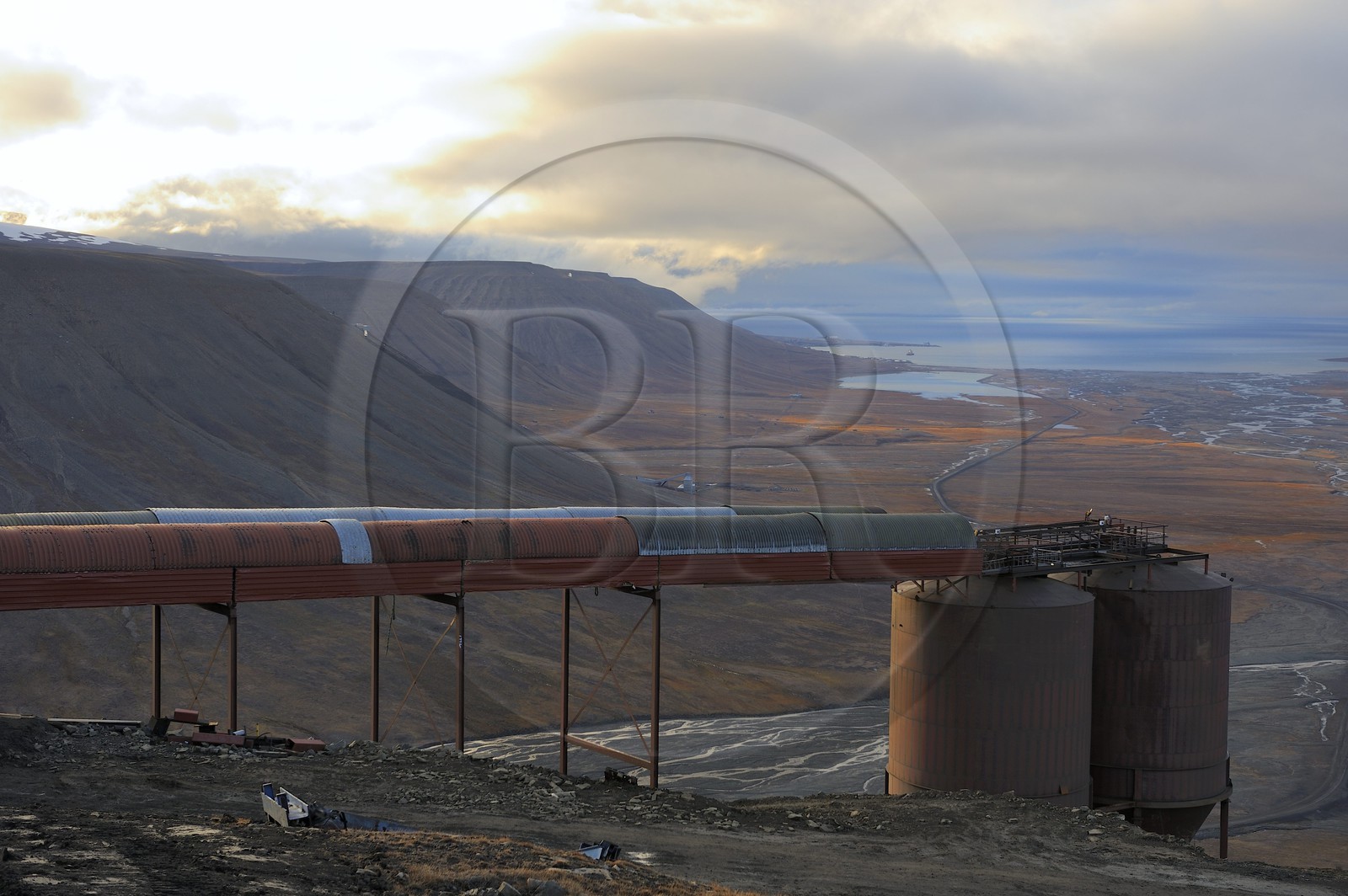 Norvège, Svalbard (Spitzberg), fjord de Longyearbyen, mine de charbon