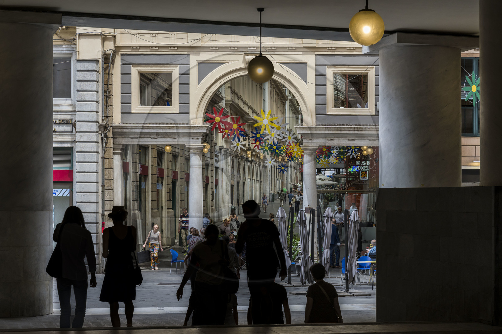 Italie, Ligurie, Gênes, la galerie marchande couverte Giuseppe Mazzini située à l'arrière de la Piazza Raffaele de Ferrari