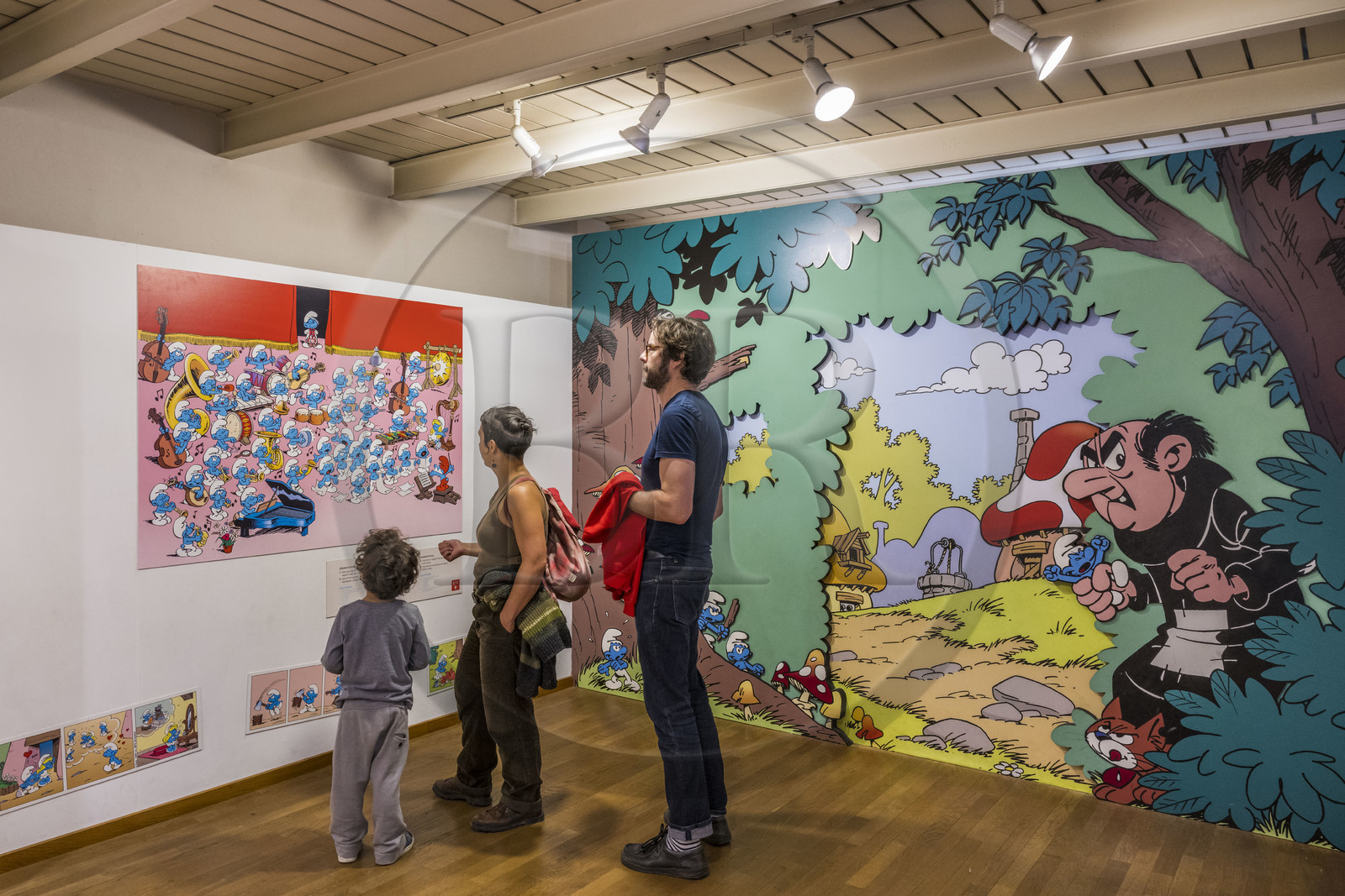 Belgique, Bruxelles, Centre belge de la bande dessinée (Musée de la BD) installé dans un batiment Art nouveau conçu par Victor Horta en 1906, les Schtroumpf dans l'espace Peyo