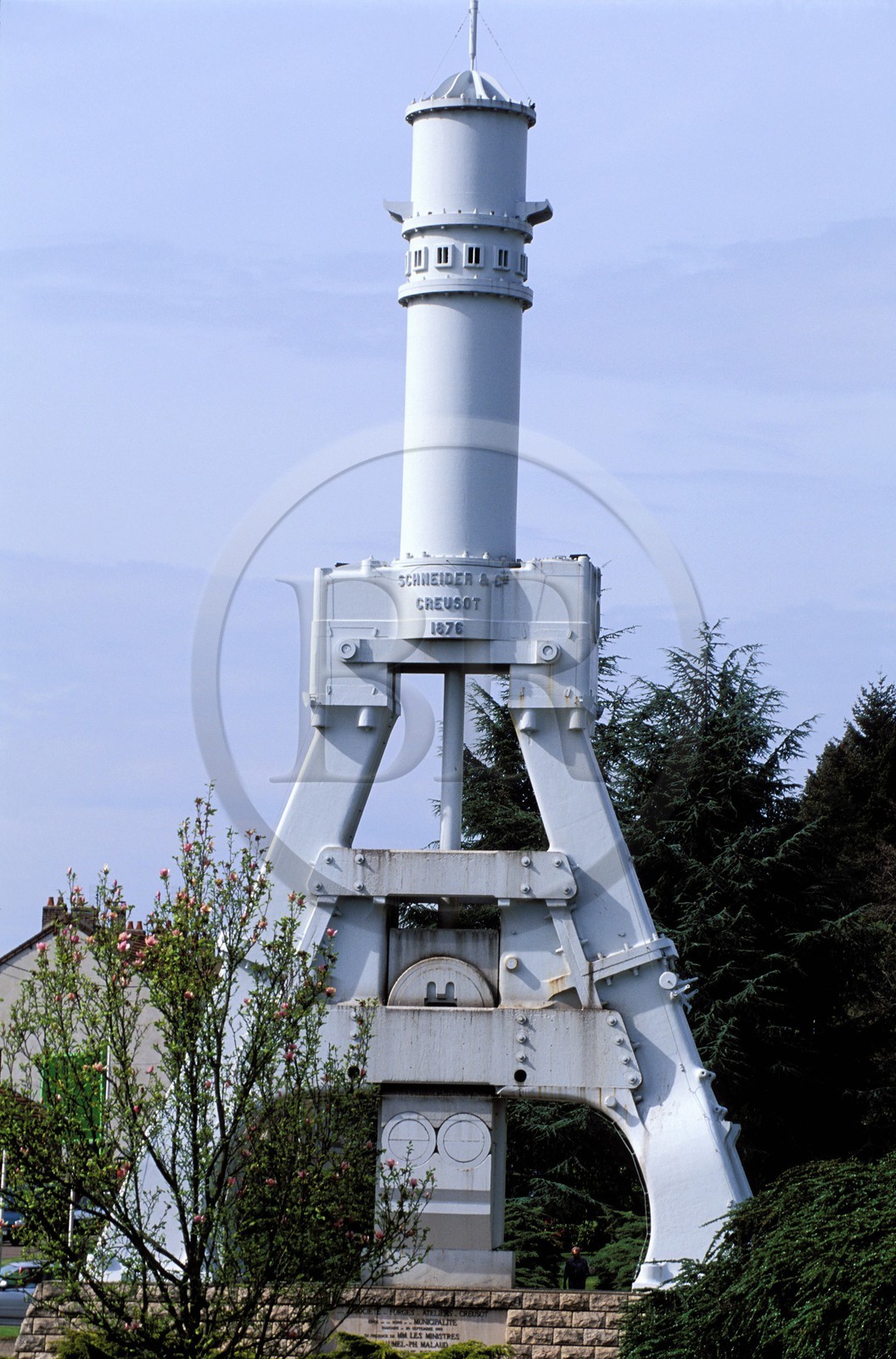 France, Saône-et-Loire (71), Le Creusot, Montceau, le marteau-pillon emblématique de la ville
