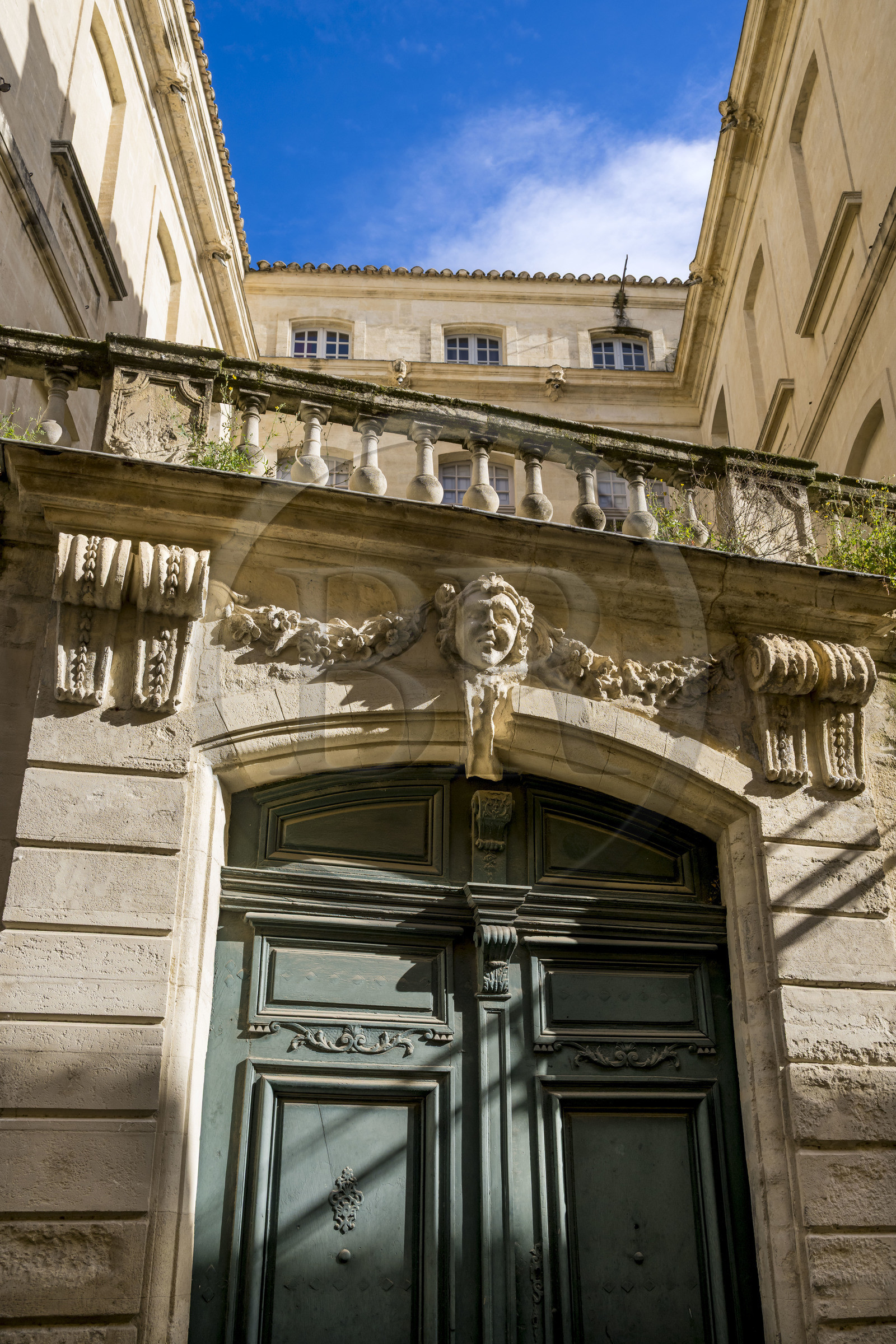 France (30), Gard, Beaucaire, Hotel de Linage, construit pour le receveur au grenier à sel au  XVIIIe siècle par l'architecte Jean Baptiste Franque