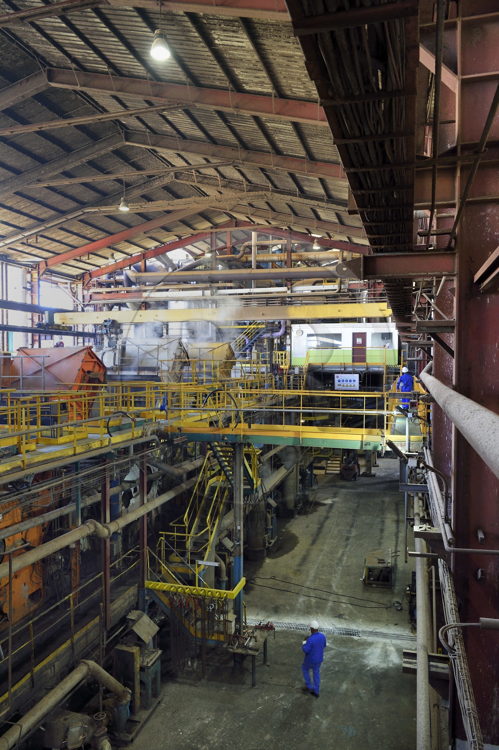 France, Ile de la Reunion, Saint-Louis, l'usine sucrière du Gol utilisant la canne à sucre, zone de clarification, décantation et filtration