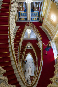 Italie, Ligurie, Gênes, le grand escalier du Hotel Bristol Palace