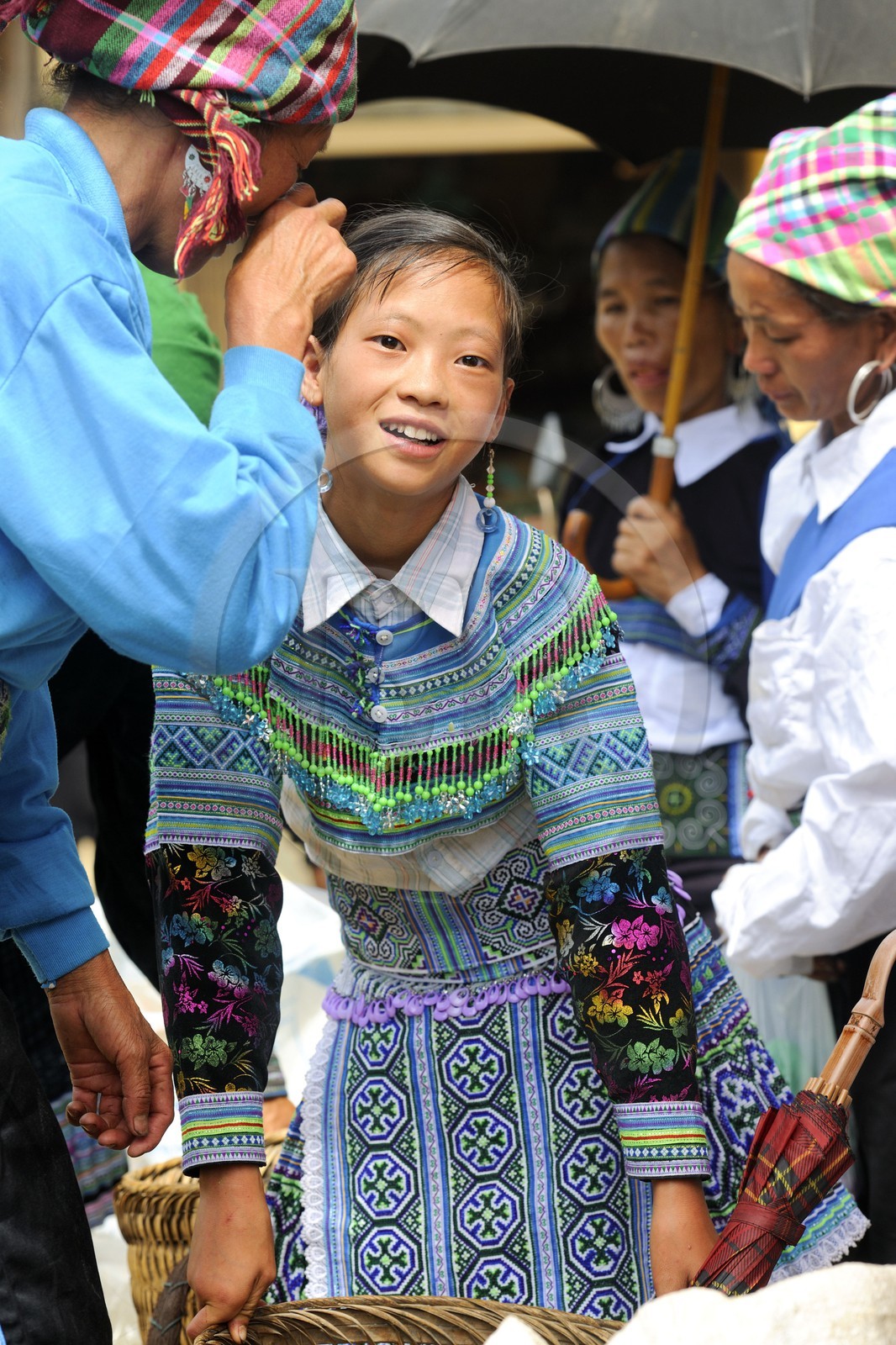 Vietnam, province de Lao Cai, région Nord-Ouest de Sapa, le marché multi-éthnique de Muong Hum