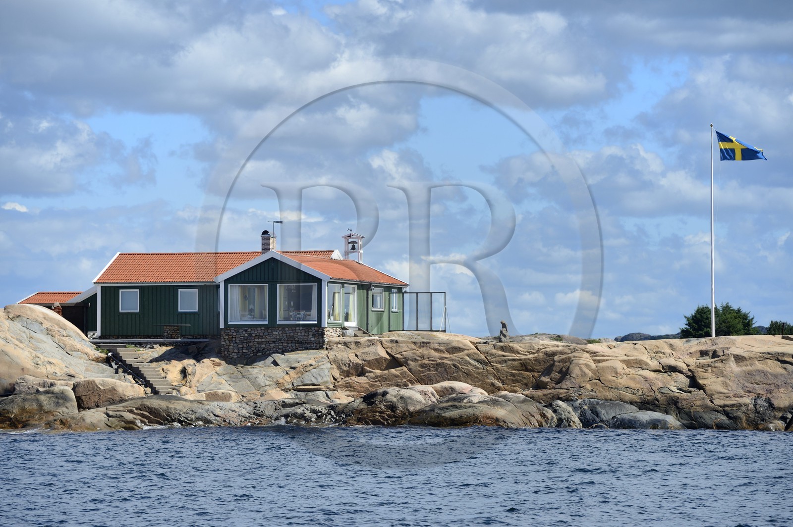 Suède, Västra Götaland, Fjällbacka, la maison de Ingrid Bergman sur une ile au large de la côte