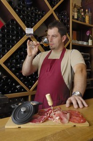 France, Indre et Loire (37), Tours, bar à vin le Mille et un Verres