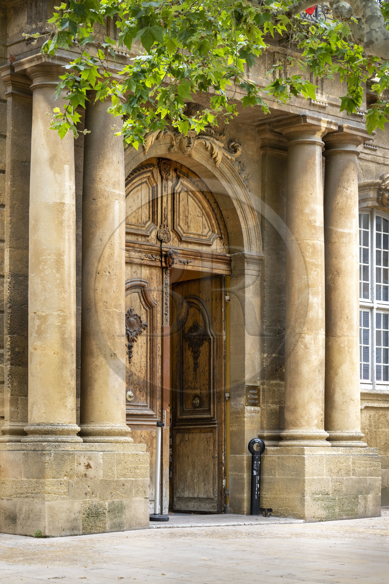 France, Bouches-du-Rhône (13), Aix en Provence, place de l'Université, Palais de l'Université ancienne faculté de droit où Paul Cézanne étudia, actuel Institut d'Etudes Politiques