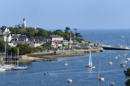 France, Finistère (29), Bénodet et mouillage sur l'estuaire de l'Odet