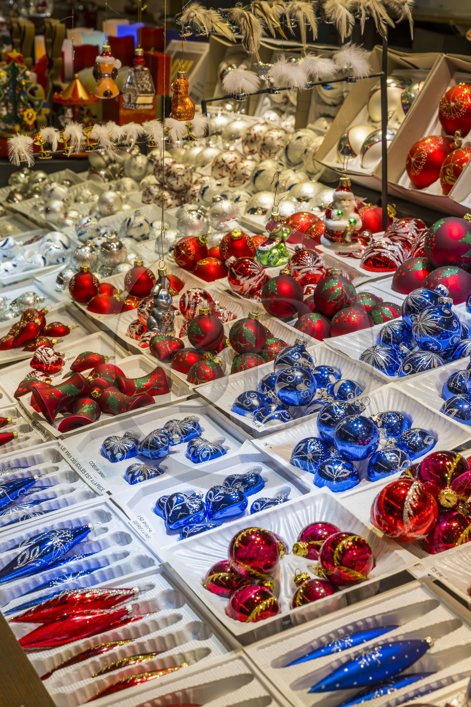 France, Bas Rhin, Strasbourg, old town listed as World Heritage by UNESCO, sale of balls and other Christmas decorations on the Christmas market (Christkindelsmarik) in Place Broglie