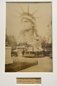 France, Haut-Rhin (68), Colmar, le Musée et maison natale de Bartholdi, photo de la tête de la statue de la Liberté exposée à Paris