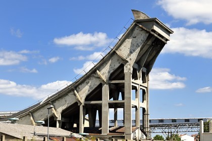 France, Puy de Dome, Clermont Ferrand, Test tracks at the Michelin plant in Cataroux, one of three 450 m long slides with curved ends having between 20 m and 30 m high