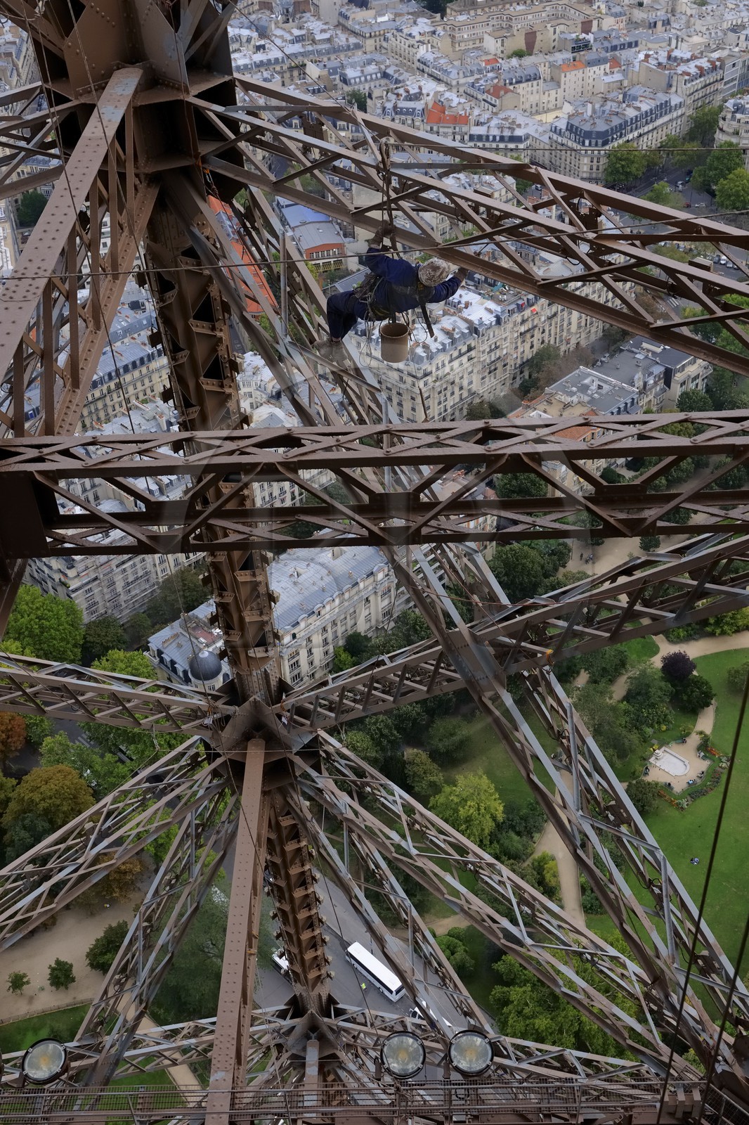 France, Paris (75), Edouard Saunier peintre de la Tour Eiffel
