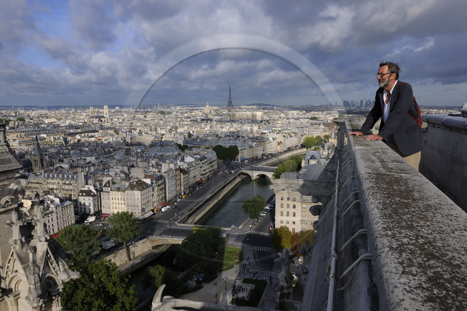 France, Paris (75), les rives de la Seine classées Patrimoine Mondial de l'UNESCO, île de la Cité, la cathédrale Notre-Dame depuis la tour nord