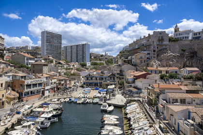 France, Bouches-du-Rhône (13), Marseille, quartier d'Endoume, le Vallon des Auffes et son petit port de pêche, restaurant Chez Fonfon