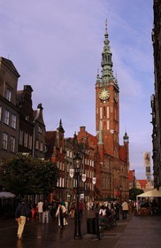 Poland, Eastern Pomerania, Gdansk, the town hall in the Long street, main road