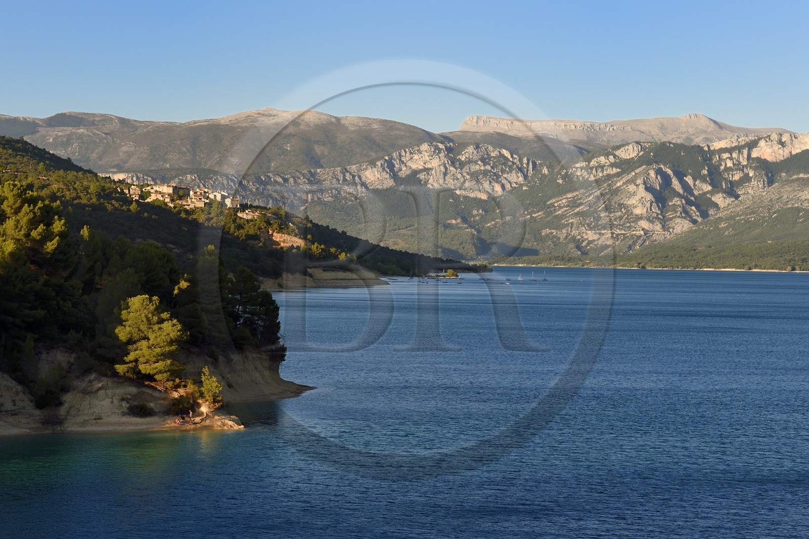 France, Alpes-de-Haute-Provence (04), Parc Naturel Régional du Verdon, lac de Sainte Croix, Sainte-Croix-de-Verdon