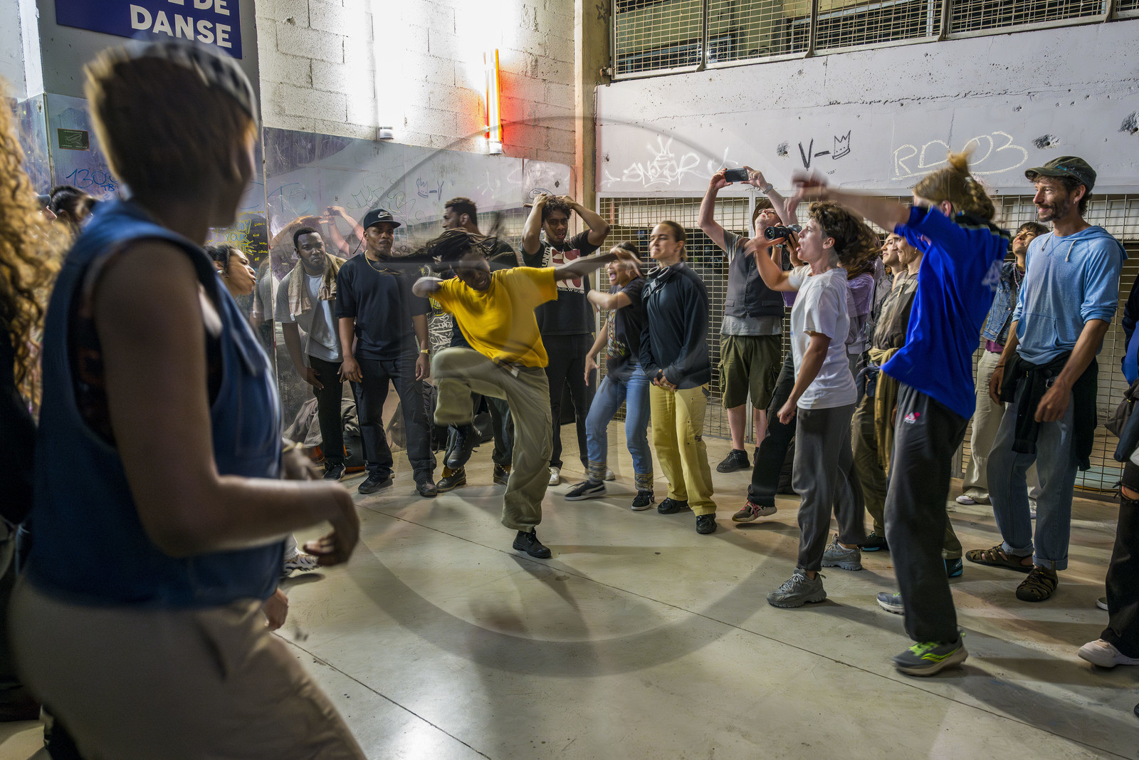 France, Bouches-du-Rhône (13), Marseille, La Friche de la Belle de Mai, cession de Krump sur la piste de danse ouverte à tous