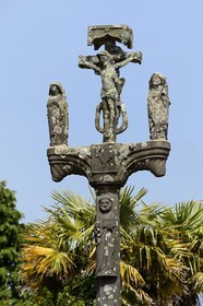 France, Finistère (29), Argol, église Saint-Pierre-et-Saint-Paul, calvaire