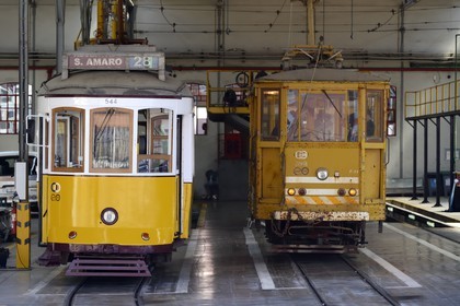 Portugal, Lisbonne, quartier de Alcantara, le Santo Amaro Depot qui abrite tous les tramways de Lisbonne