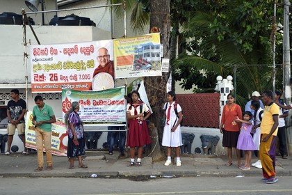 Sri Lanka, Province du Sud, Matara, scène quotidienne sur la route principale