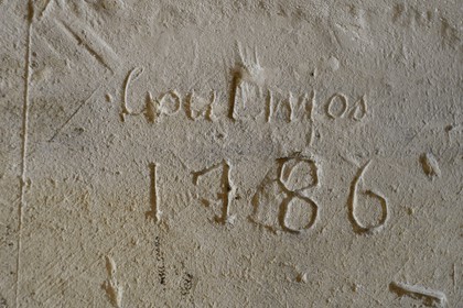 France, Paris (75), le Panthéon, graffiti du XVIIIème siècle sous la charpente