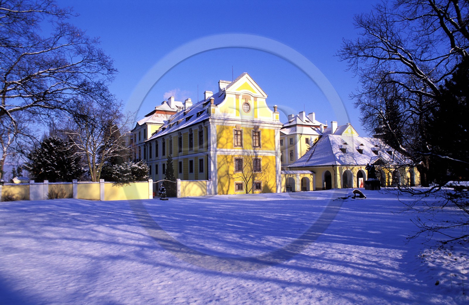 République Tchèque, Prague, Palais Zbraslav, architecture baroque de Santini (ancien monastère cistercien)