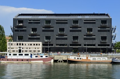 France, Rhône (69), Lyon, nouveau quartier de La Confluence au sud de la Presqu'île, Quai Rambaud, l'ancien pavillon des Douanes