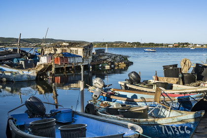 France, Hérault (34), Sète, quartier de la Pointe Courte, le petit port du quartier de pecheurs sur les rives de l'étang de Thau