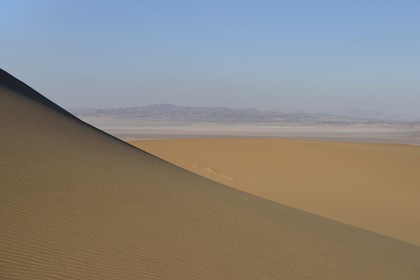 Iran, Province de Yazd, désert du Dasht-e Kavir, Moghestan, massif dunaire dont la plus haute dune atteint les 200 mètres