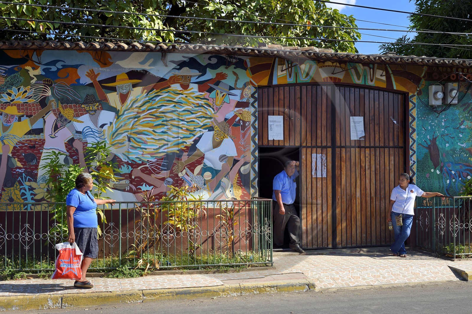Nicaragua, Leon, Ruben Dario street, fresco dedicated to the youth of the indigenous community of the Sutiaba district