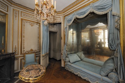France, Yvelines (78), château de Versailles, classé Patrimoine Mondial de l'UNESCO, cabinets intérieurs de la Reine, petit boudoir octogonal de la méridienne qui fut la pièce de repos de Marie-Antoinette
