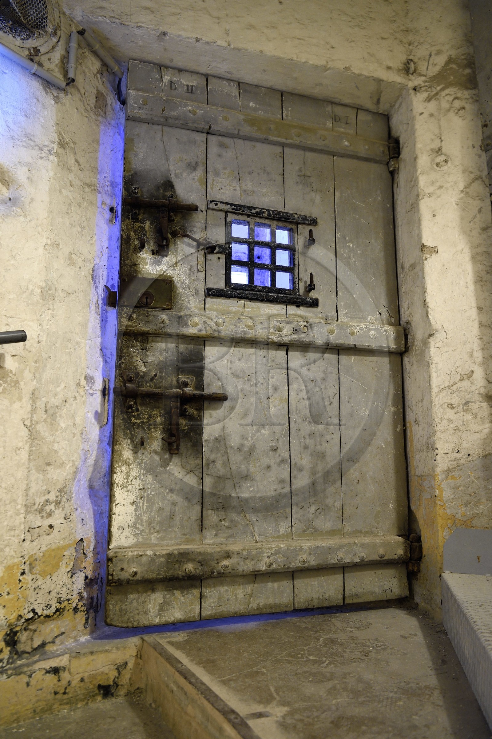 France, Allier (03), former province of Bourbonnais, Moulins, the Mal-Coiffee Tower of the former Chateau des Ducs de Bourbon that was transformed into a prison until 1984, prison door in the tower