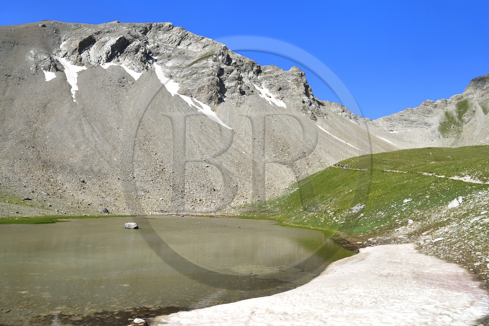 France, Alpes de Haute Provence, Uvernet Fours, Mercantour National Park, Ubaye valley,  lake tour hiking trail that climbs to the Petite Cayolle pass (2639 m)