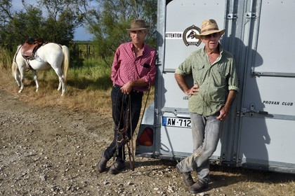 France, Bouches du Rhone, Parc naturel regional de Camargue (Regional Natural Park of Camargue), manade Jacques Mailhan, the gardians Christophe Prezet and Jean Marie Londez