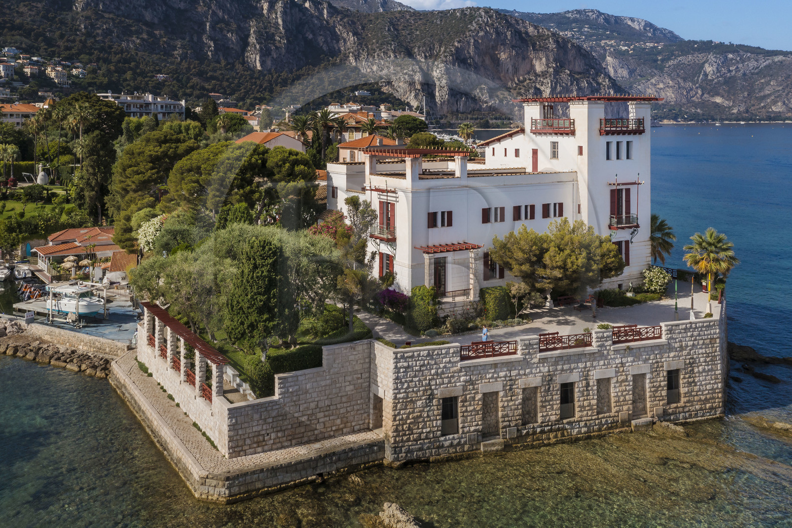 France, Alpes-Maritimes (06),  France, Alpes Maritimes (06), Beaulieu sur Mer, villa Kerylos de style neo-grec construite en 1908 par architecte Emmanuel Pontremoli (vue aérienne)