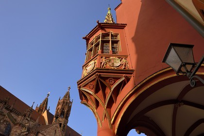 Germany, Baden-Wurttemberg, Freiburg im Breisgau, the Historical Merchants Hall of the early 16th century on the Munsterplatz
