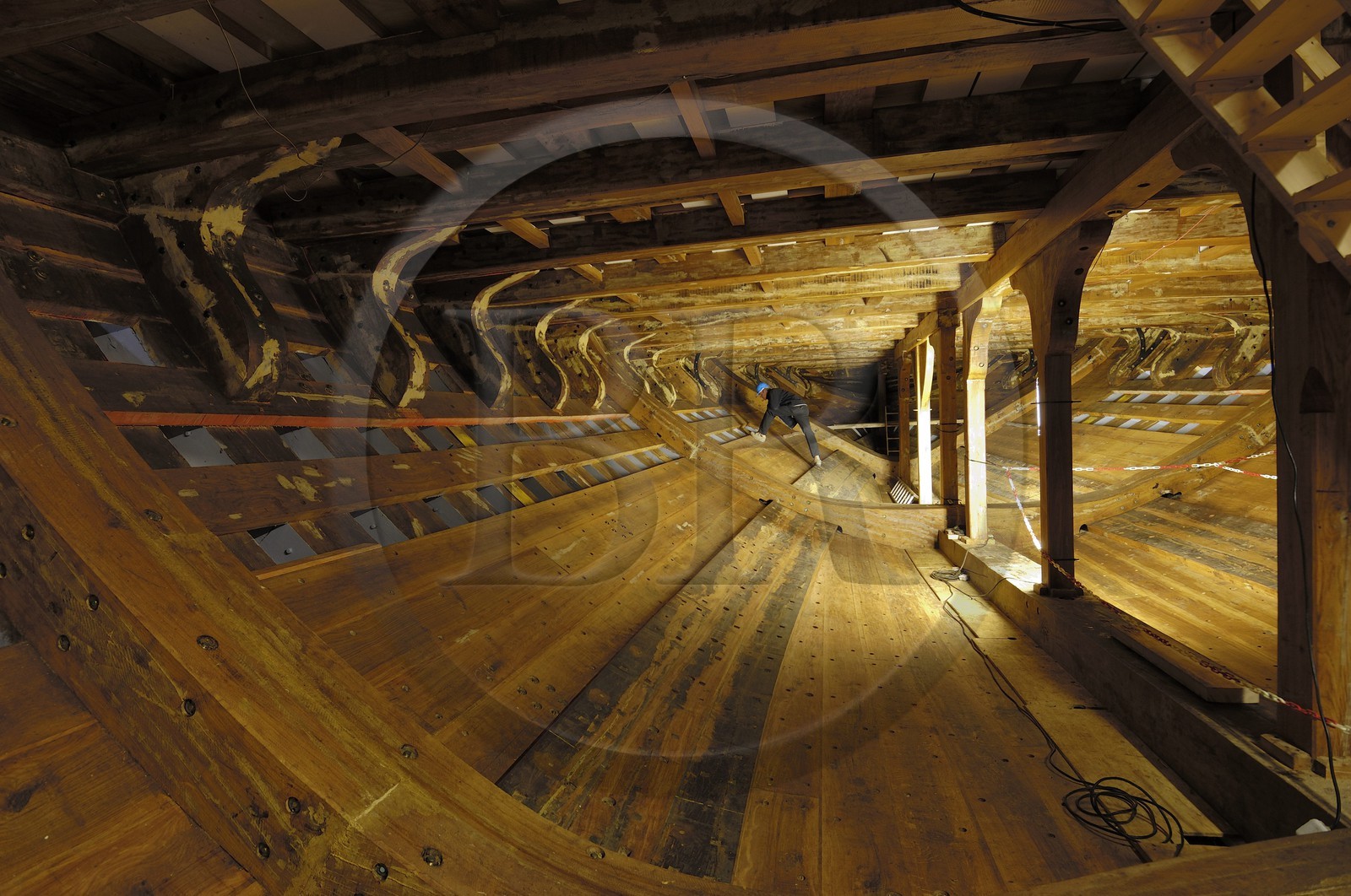 France, Charente-Maritime (17), Rochefort, le quartier de l'Arsenal, chantier de l'Hermione, l'intérieur de la coque