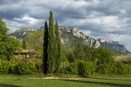 France, Alpes-de-Haute-Provence (04), Parc Naturel Régional du Verdon, Moustiers-Sainte-Marie, labellisé Les Plus Beaux Villages de France