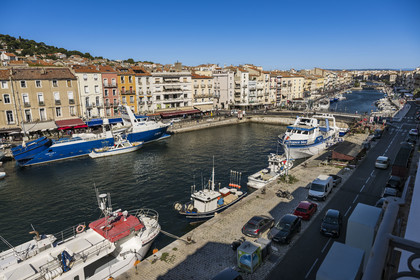 France, Hérault (34), Sète, canal Royal, thoniers senneurs à quai