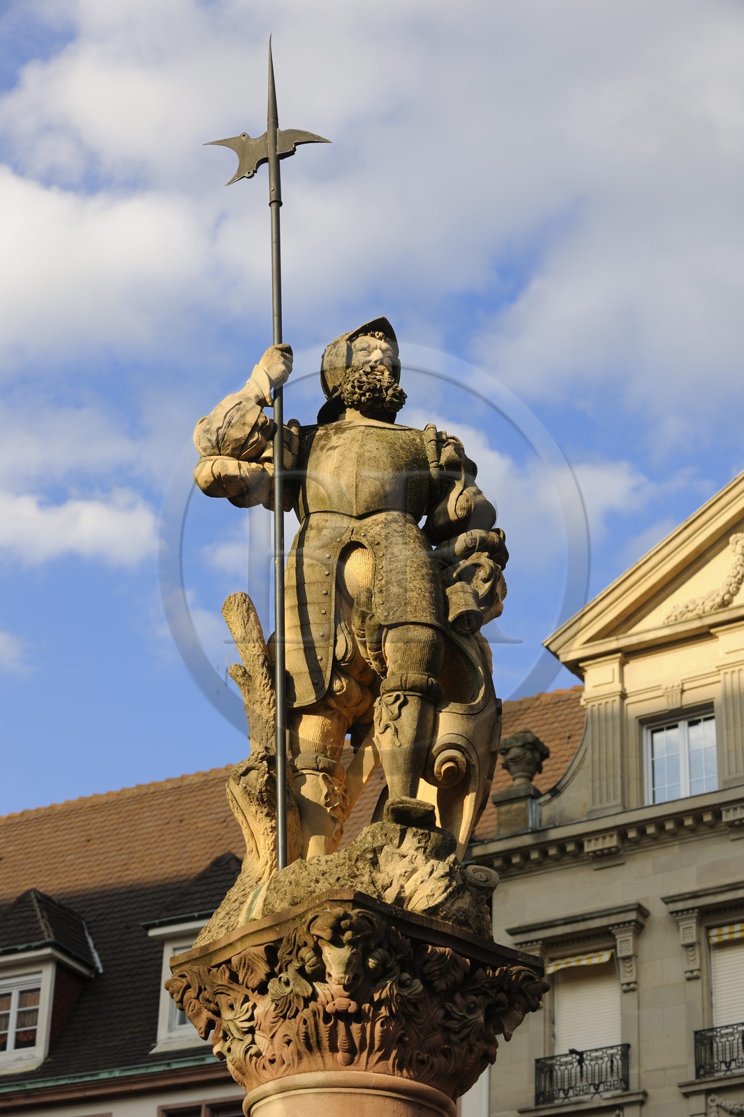 France, Haut-Rhin (68), Mulhouse, place de la Reunion, la fontaine du Hallebardier