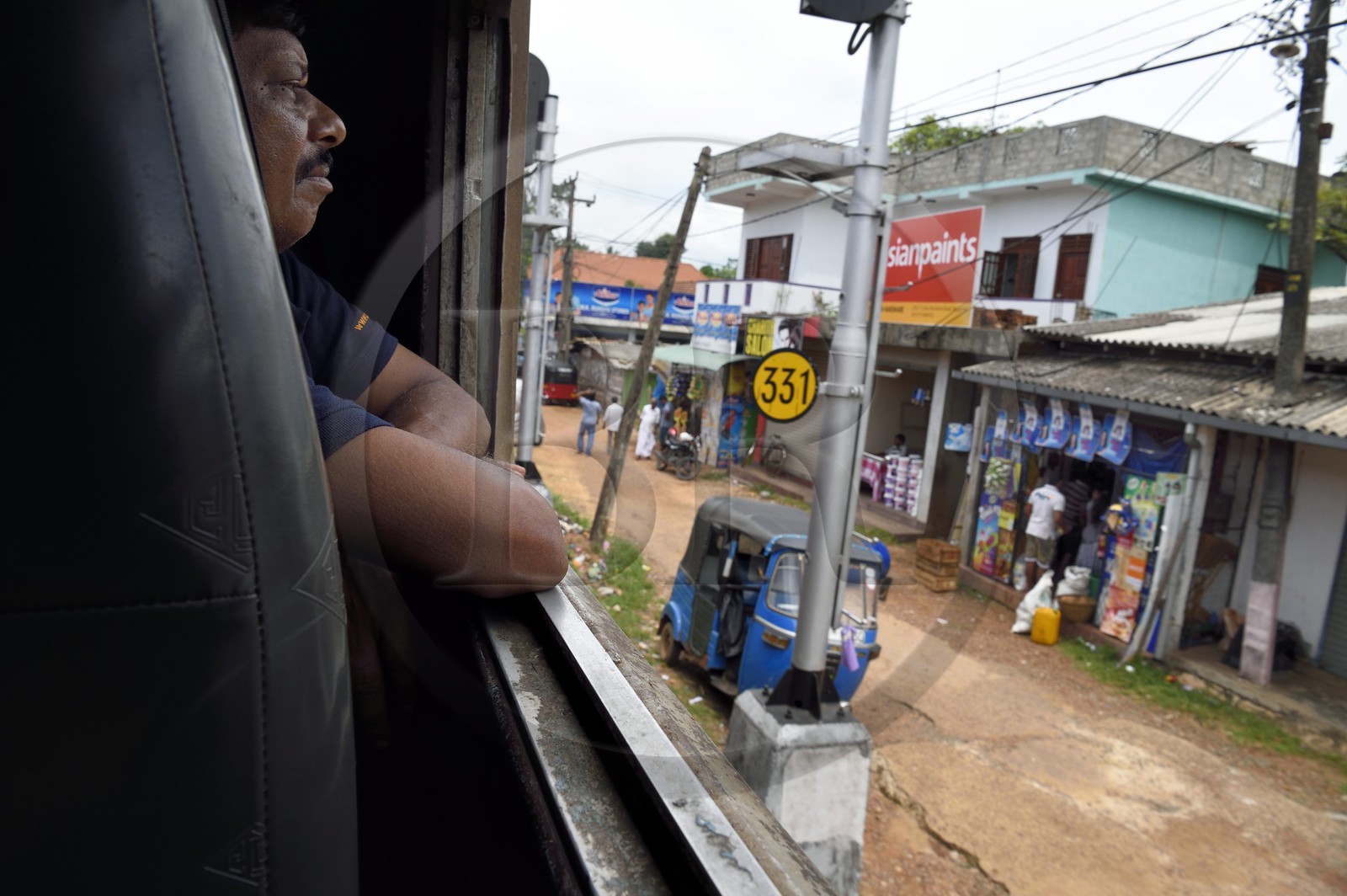 Sri Lanka, Province de l'Ouest, train de Galle à Colombo vers Maggona