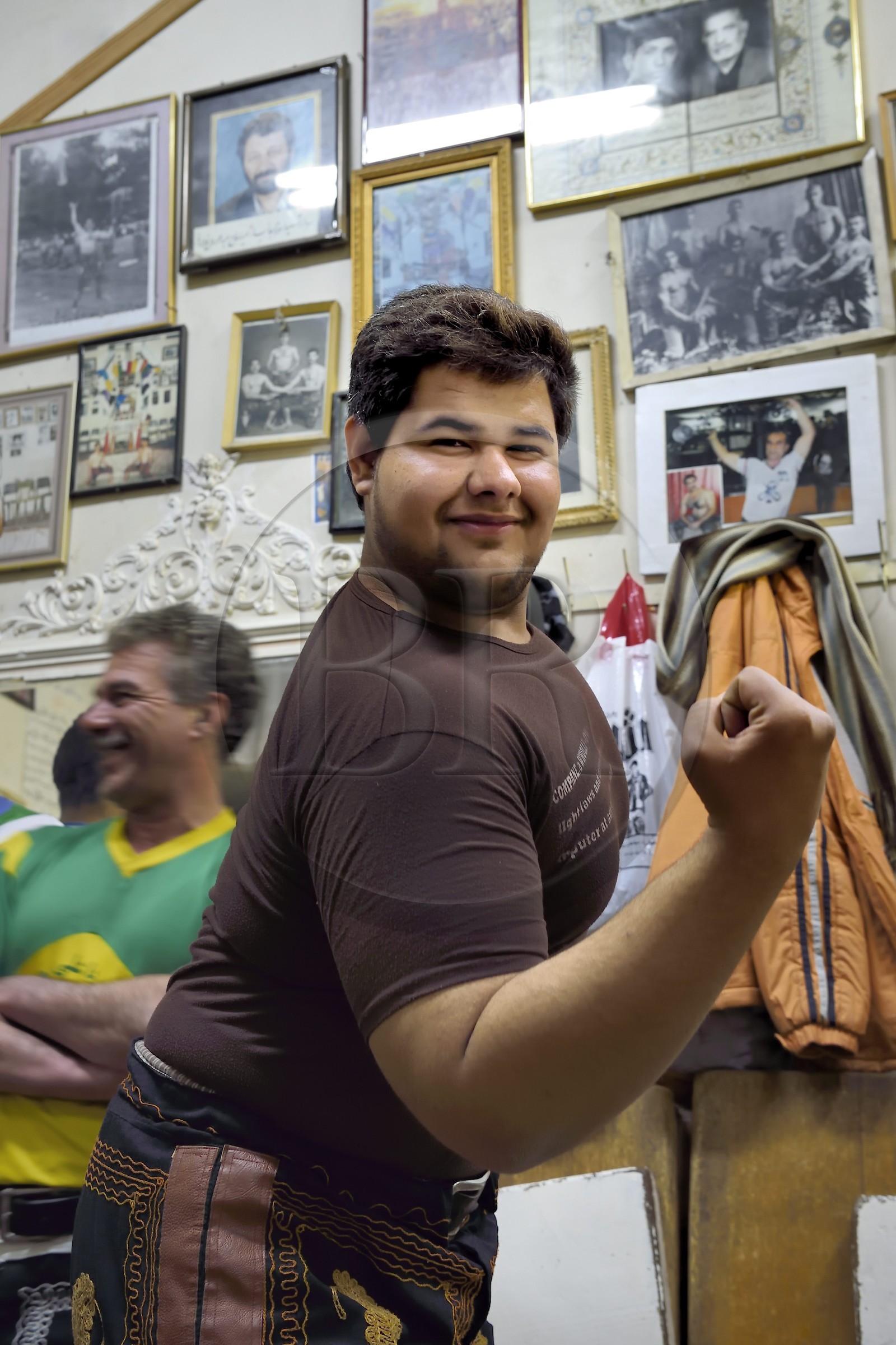 Iran, province d'Ispahan, Ispahan, maison de la force (Zurkhaneh) où est pratiqué le sport national traditionnel iranien appelé Varzesh-e Pahlavani