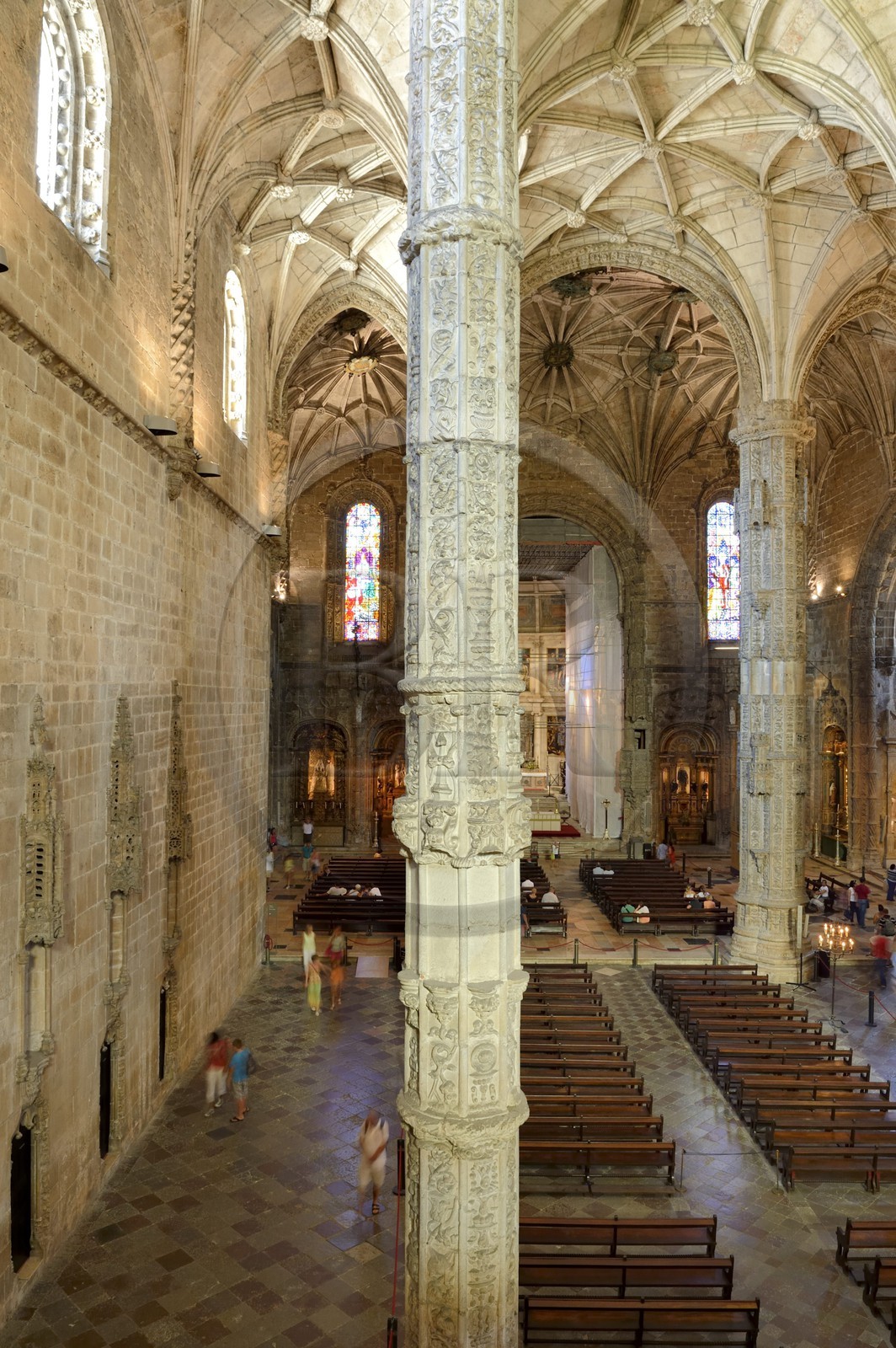 Portugal, Lisbonne, Bélem, Monastere des Hiéronymites (Mosteiro dos Jerónimos), classé Patrimoine Mondial de l'UNESCO, église Santa Maria, la décoration des piliers et de la voute sont de Joao de Castilho dans le pure style manuélin