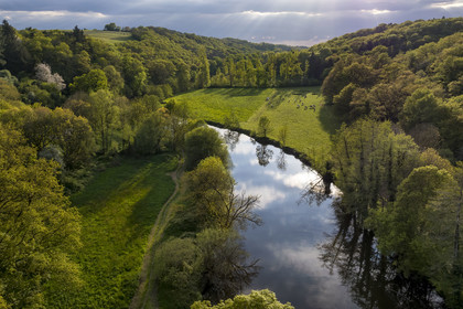 France, Vendée (85), Saint-Aubin-des-Ormeaux, la vallée de la Sèvre Nantaise (vue aérienne)