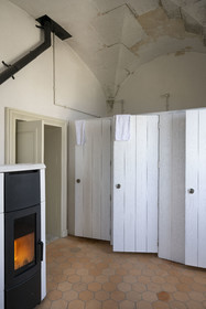 France, Finistère (29), Pays des Abers, Ile Vierge, le phare de l'Ile Vierge, l'ancien phare de 1845 transformé en écogite, salle de bain