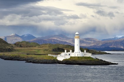 Royaume-Uni, Ecosse, Highland, Hébrides intérieures, phare de l'Ile de Lismore dans le Loch Linnhe à l'Est de l'Ile de Mull, sur la route du ferry reliant Craignure sur Mull à Oban